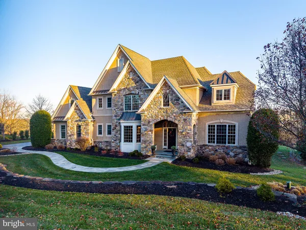 $2,290,000 | 5829 Ridgeview Drive, Doylestown, PA 18902