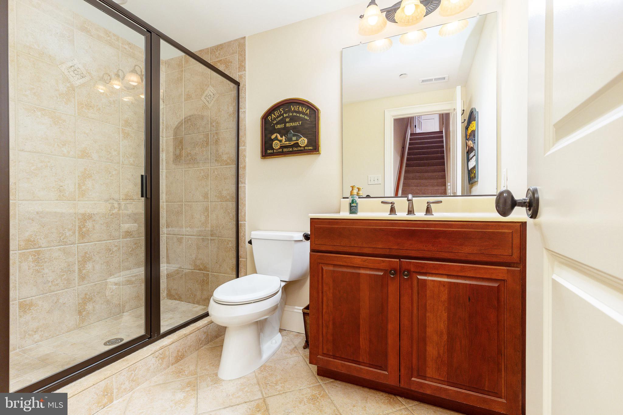 5829 Ridgeview Drive Doylestown, PA 18902 - Photo 48 of 62 Full Bathroom