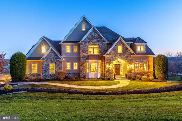 $2,499,000 | 5829 Ridgeview Drive, Doylestown, PA 18902