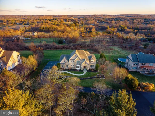 $2,290,000 | 5829 Ridgeview Drive, Doylestown, PA 18902