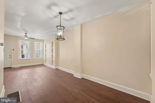 $172,000 | 637 Kohn Street, Norristown, PA 19401