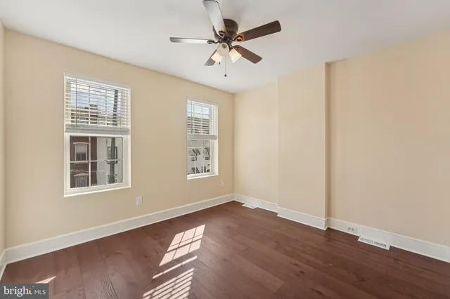 $172,000 | 637 Kohn Street, Norristown, PA 19401