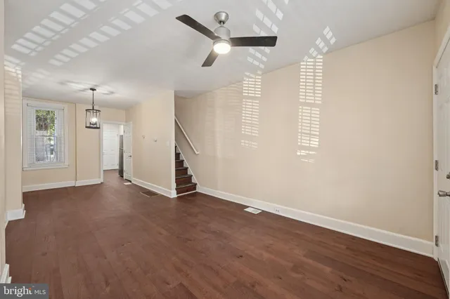 $172,000 | 637 Kohn Street, Norristown, PA 19401