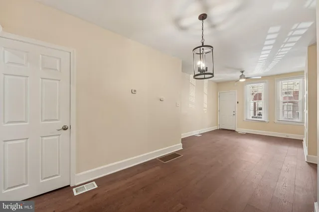 $172,000 | 637 Kohn Street, Norristown, PA 19401