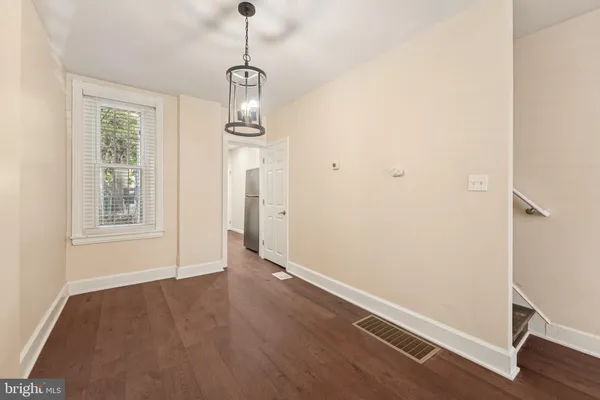 $172,000 | 637 Kohn Street, Norristown, PA 19401