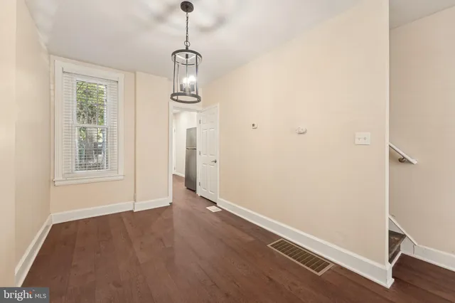 $172,000 | 637 Kohn Street, Norristown, PA 19401