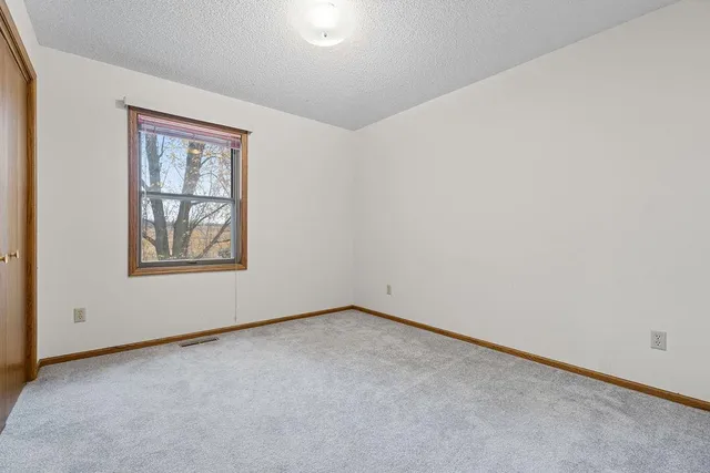 $424,900 | 425 West Franklin Street, Morristown, MN 55052