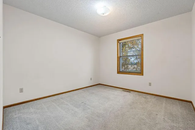 $424,900 | 425 West Franklin Street, Morristown, MN 55052