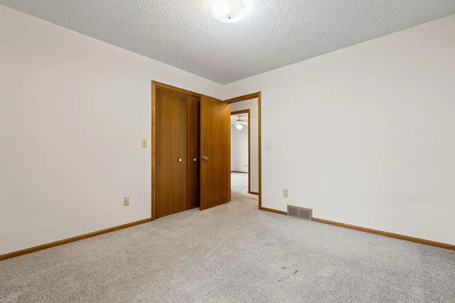 $424,900 | 425 West Franklin Street, Morristown, MN 55052