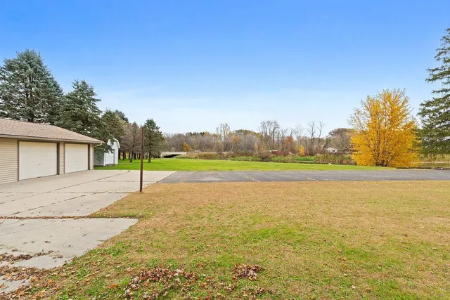 $424,900 | 425 West Franklin Street, Morristown, MN 55052