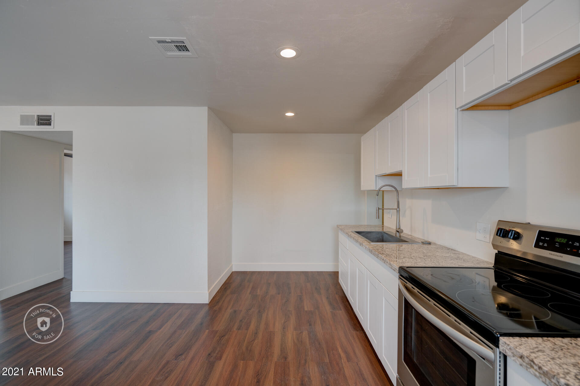 1152 East Marny Road Tempe, AZ 85288 - Photo 9 of 27 photo_06