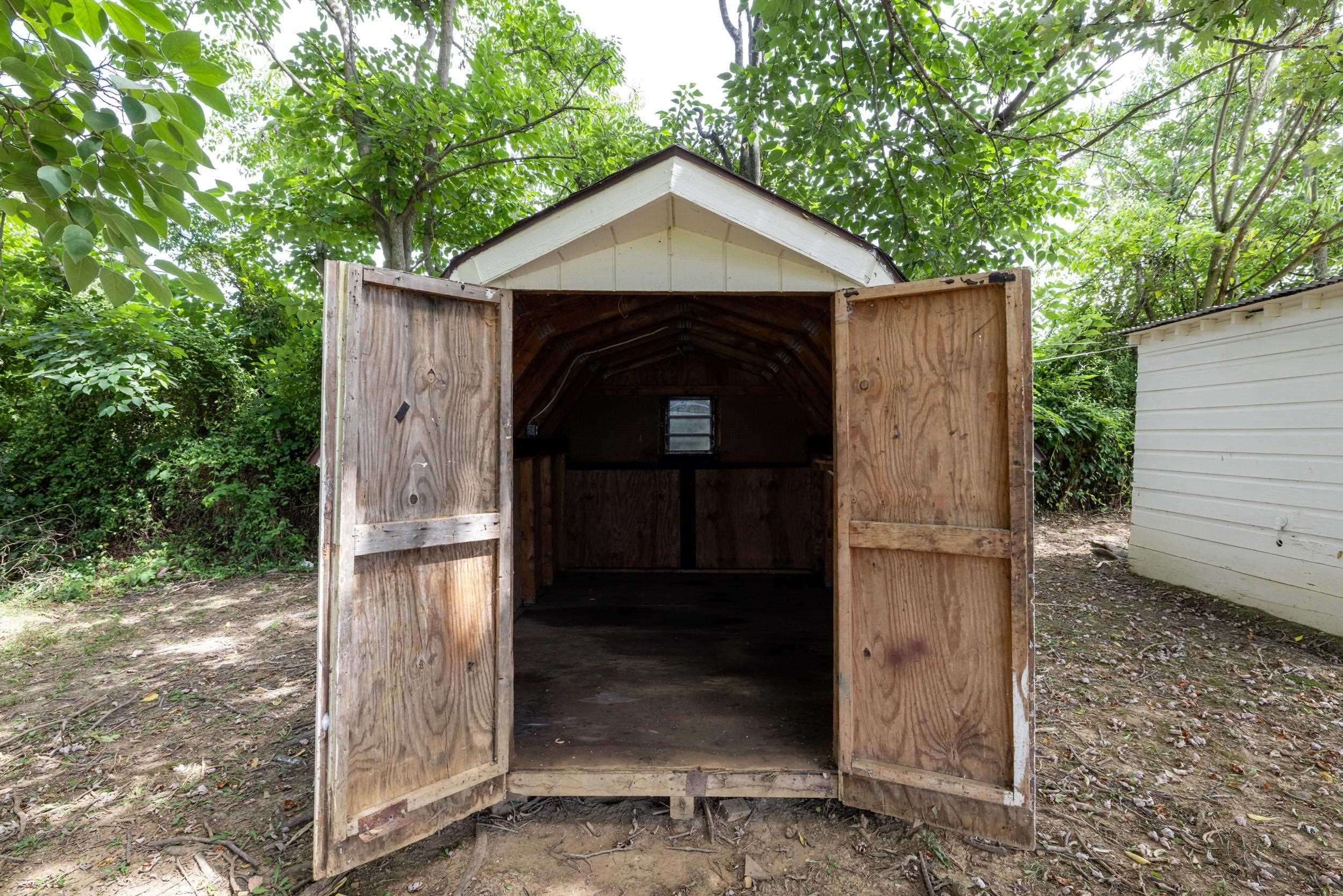 17801 Red Brush Road Elkton, VA 22827 - Photo 36 of 48 a front view of a house with a yard