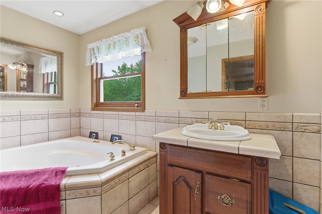 5738 Dewey Road Madison, OH 44057 - Photo 23 of 46