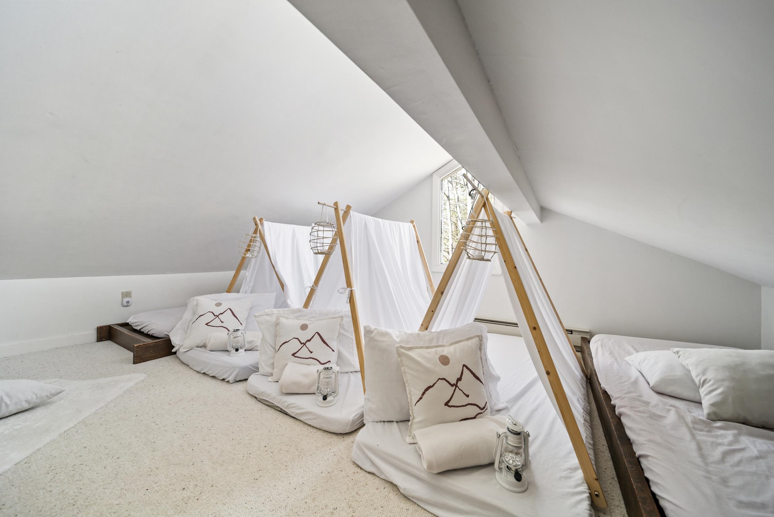 15 Goose Hollow Road Campton, NH 03223 - Photo 21 of 54