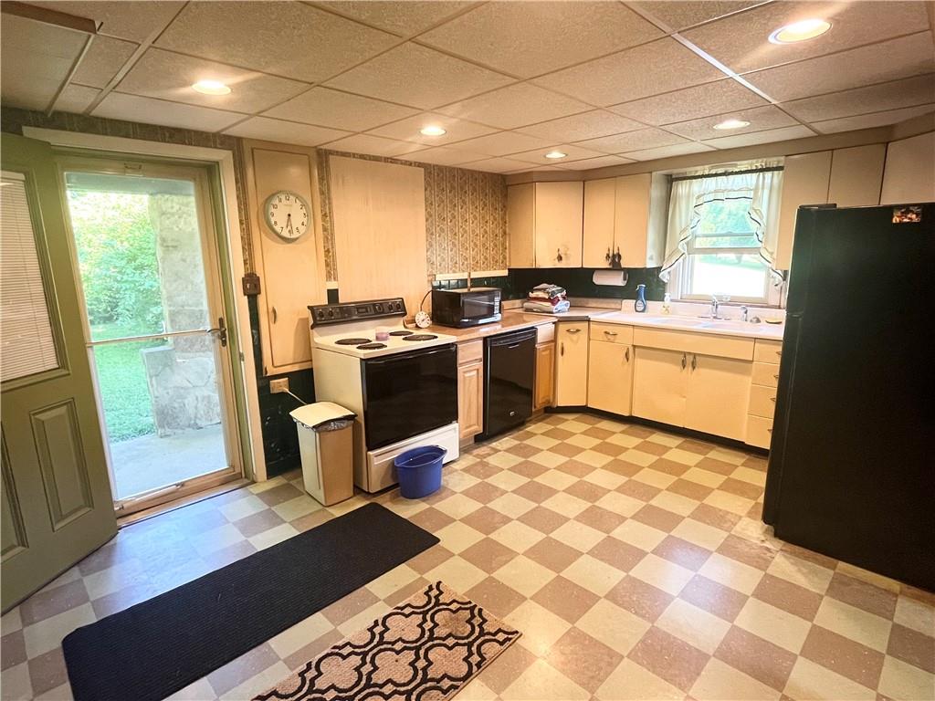 372 Sandy Point Road Emlenton, PA 16373 - Photo 11 of 24 Gallery Image 11