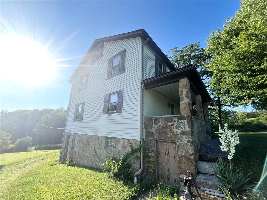 372 Sandy Point Road Emlenton, PA 16373 - Photo 5 of 24 Gallery Image 5