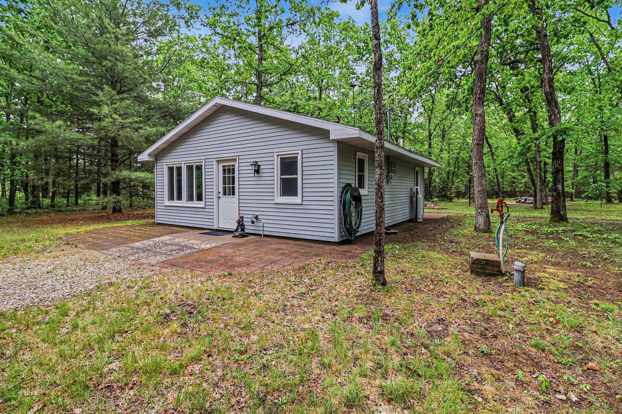 4616 Chalker Road Wellston, MI 49689 - Photo 2 of 23 Front Exterior