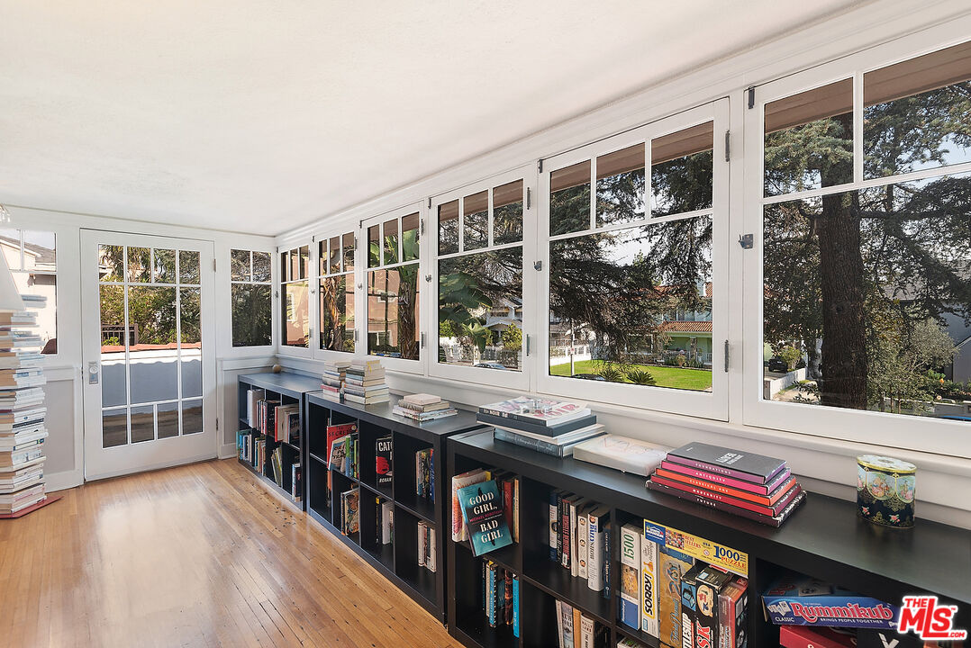 1927 Buckingham Road Los Angeles, CA 90016 - Photo 20 of 36