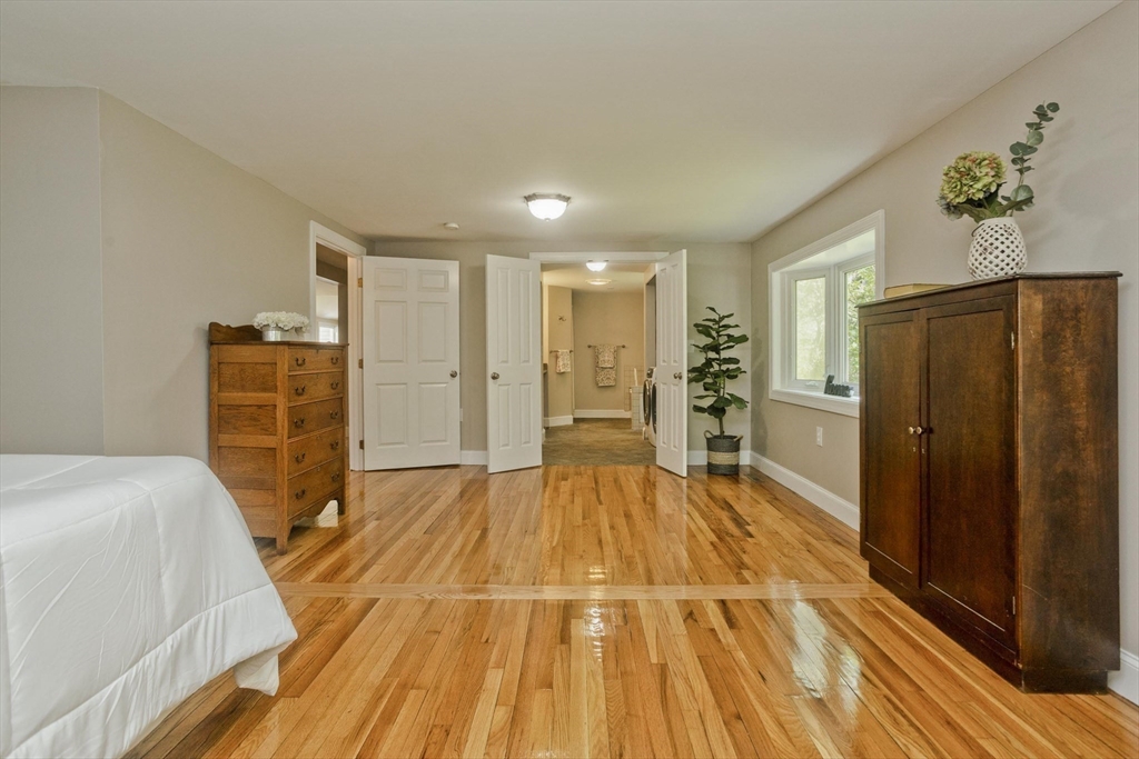 1883 Parker Street Springfield, MA 01128 - Photo 14 of 39 Gallery Image 14