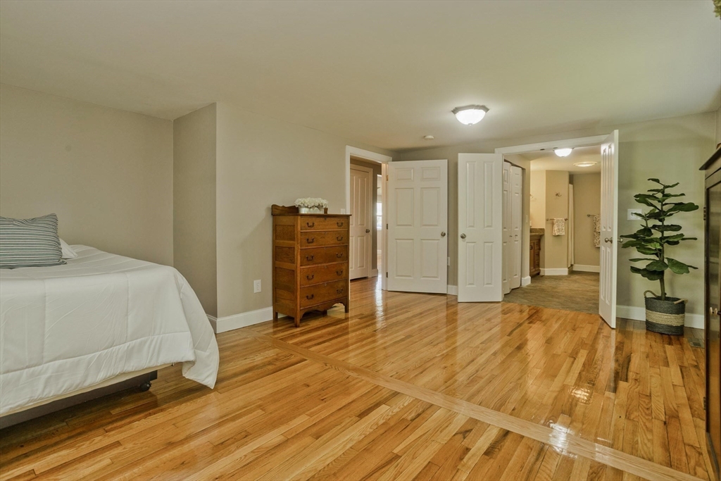 1883 Parker Street Springfield, MA 01128 - Photo 16 of 39 Gallery Image 16