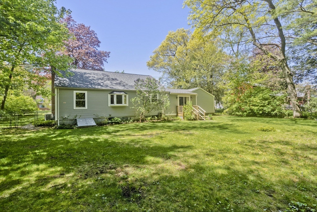 1883 Parker Street Springfield, MA 01128 - Photo 33 of 39 Gallery Image 33