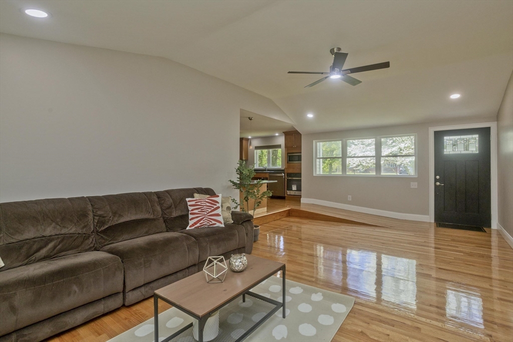 1883 Parker Street Springfield, MA 01128 - Photo 5 of 39 Gallery Image 5