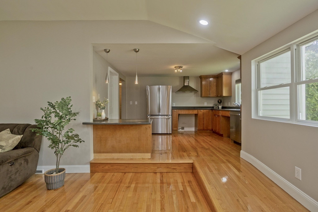 1883 Parker Street Springfield, MA 01128 - Photo 6 of 39 Gallery Image 6