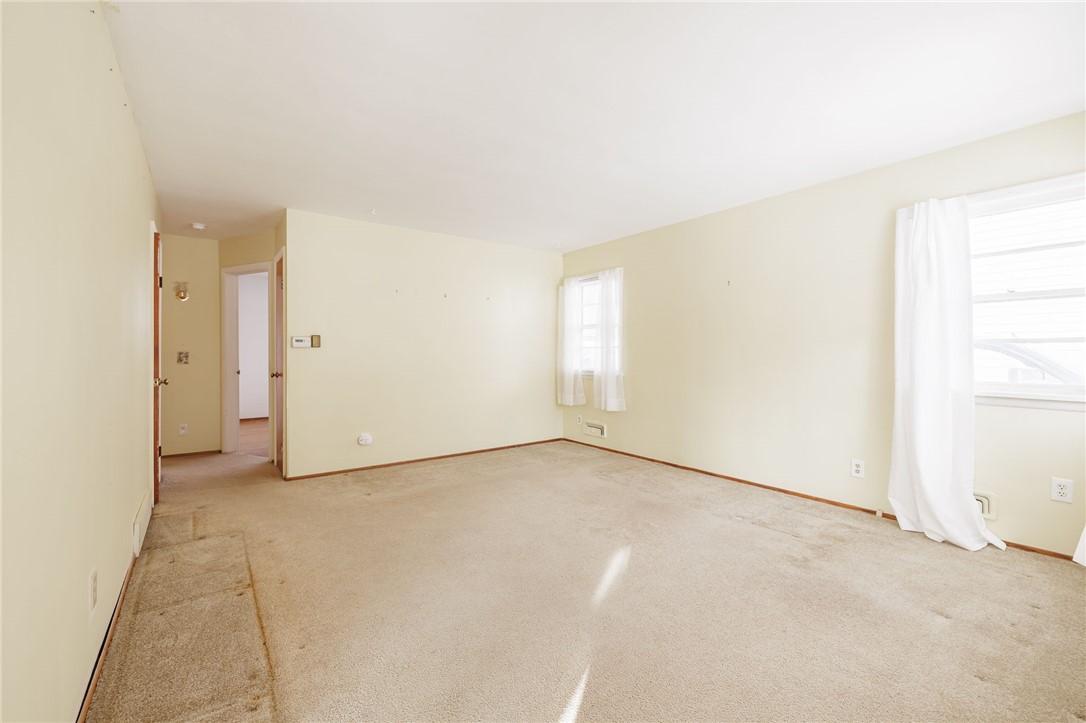 286 Filon Avenue Irondequoit, NY 14622 - Photo 7 of 26