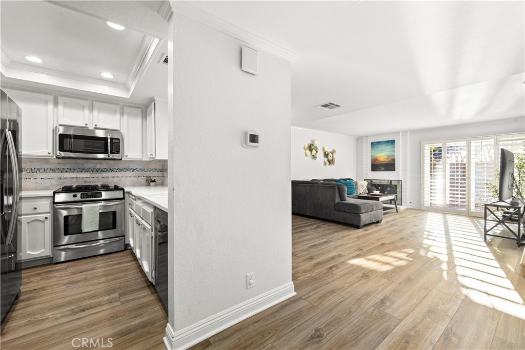 5151 Walnut Avenue, Unit 27 Irvine, CA 92604 - Photo 14 of 35