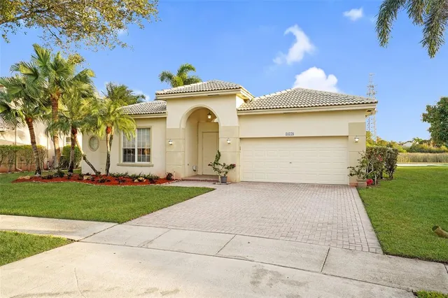 $799,000 | 16778 Northwest 8th Street, Pembroke Pines, FL 33028