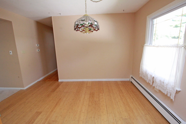 26W384 Jewell Road Winfield, IL 60190 - Photo 8 of 25 Gallery Image 8