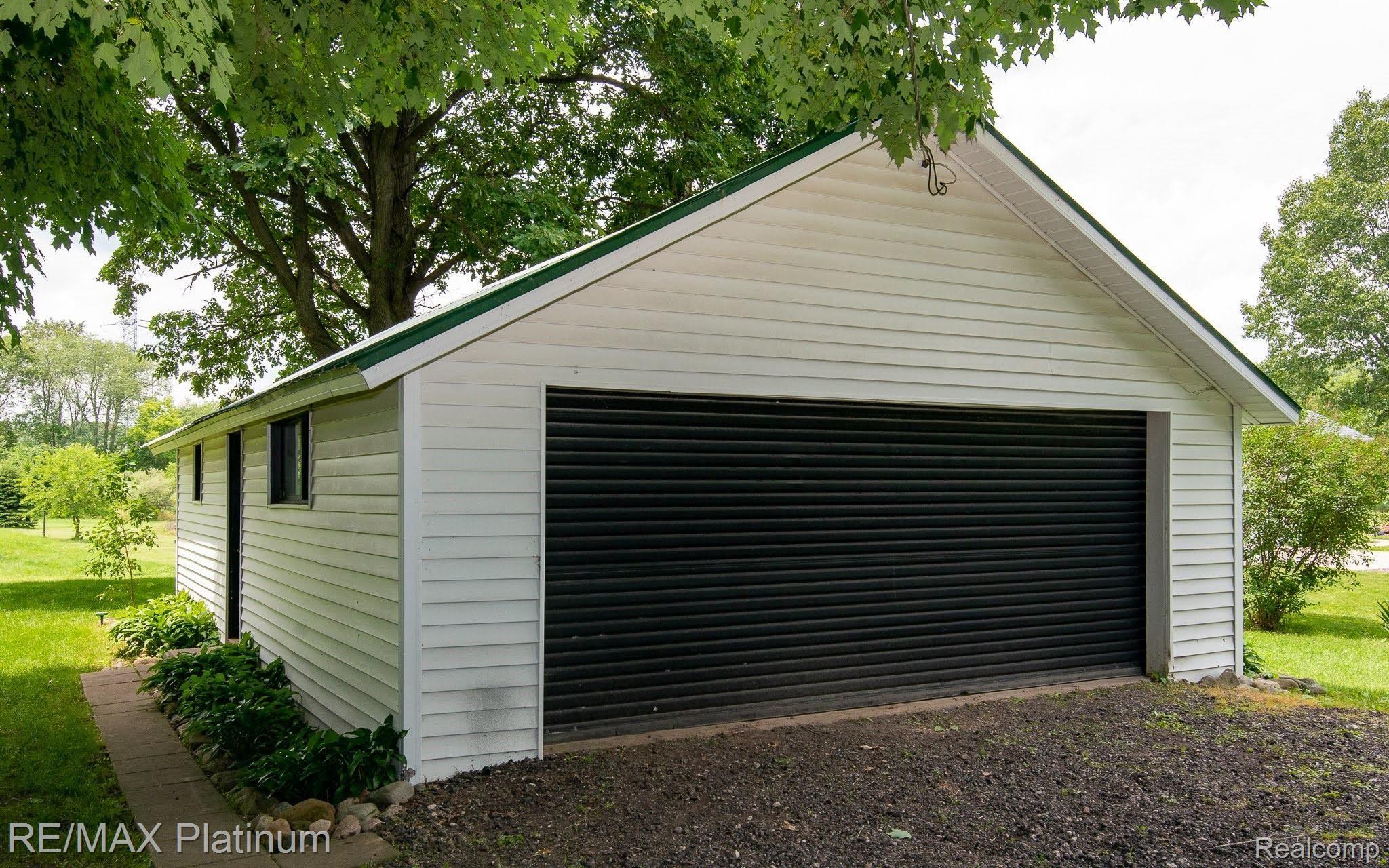 2880 Pingree Road Howell, MI 48843 - Photo 2 of 35 JTB_3671.jpg