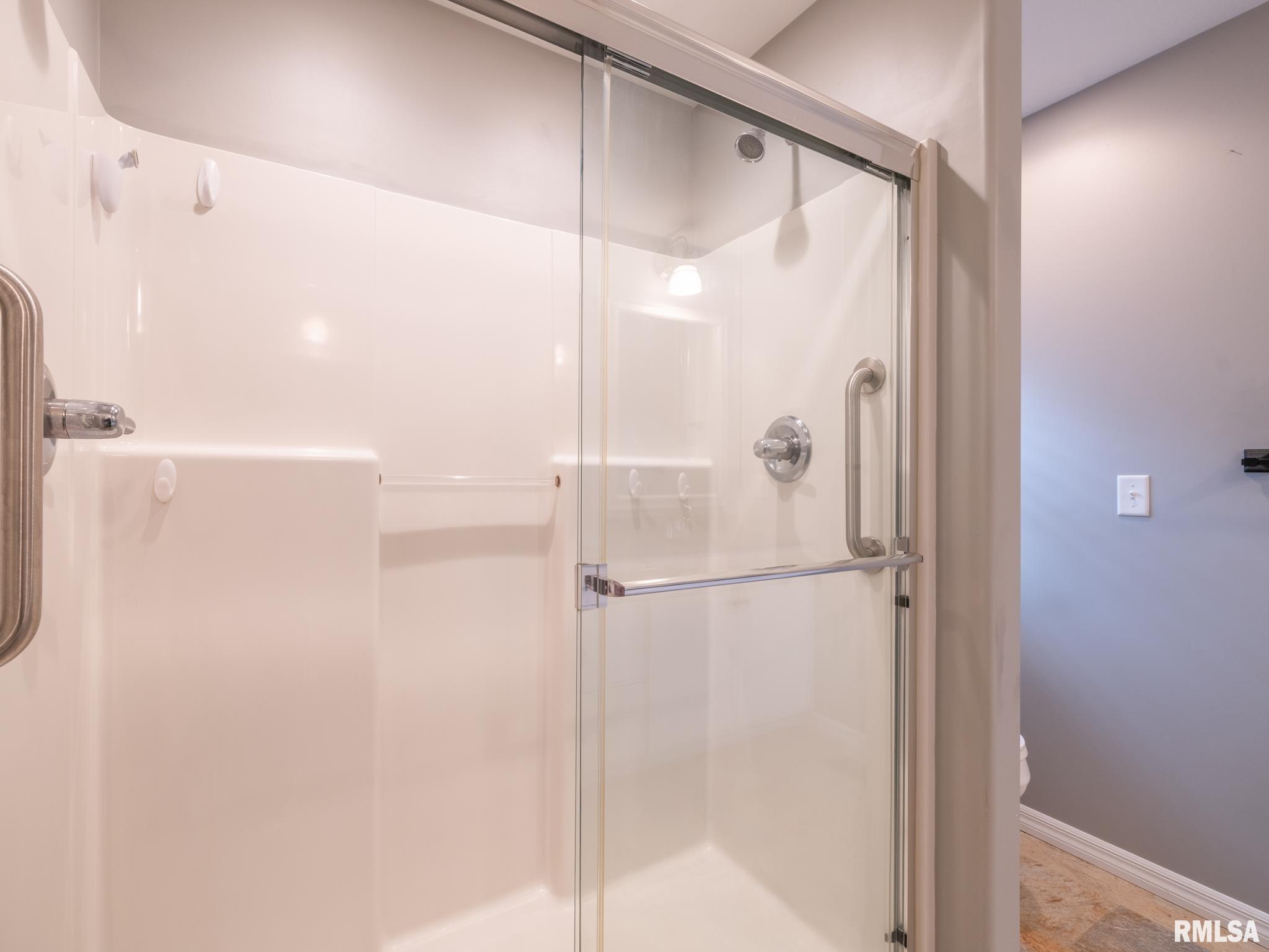 912 Devonshire Road Washington, IL 61571 - Photo 36 of 58