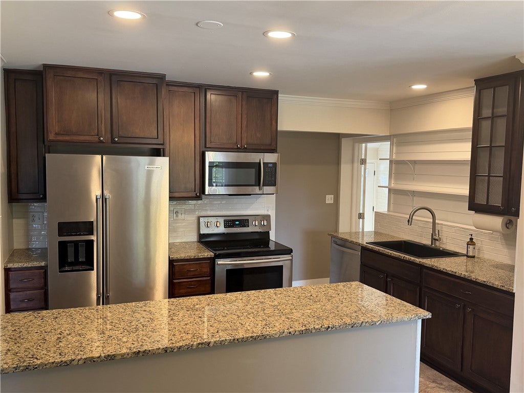 4691 Mad River Road Kettering, OH 45429 - Photo 15 of 36 Gallery Image 15