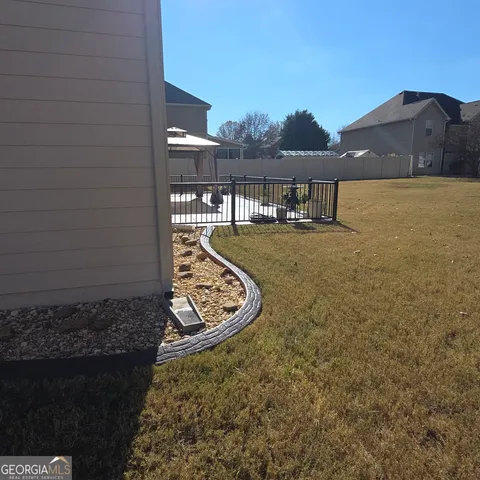 a view of a garage room