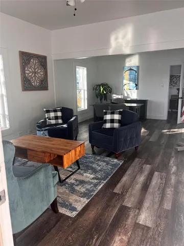 $700 | 100 East Main Street, Gunter, TX 75058