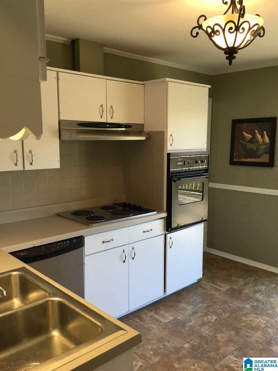 2001 Shady Lane Bessemer, AL 35023 - Photo 3 of 30