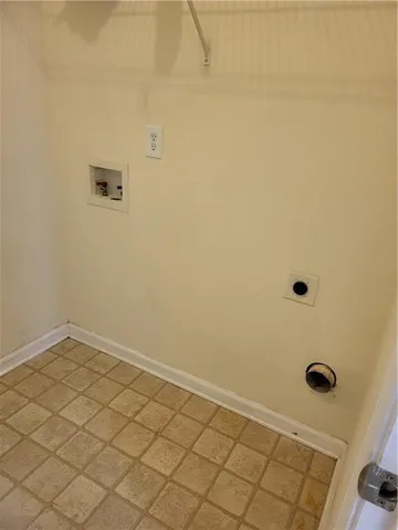 $2,300 | 1372 Dukes Creek Drive, Kennesaw, GA 30152