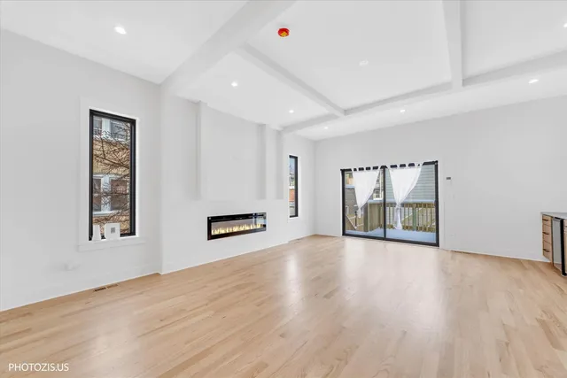 $799,000 | 4420 West Montana Street, Chicago, IL 60639