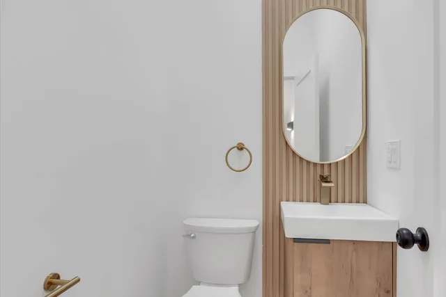 $799,000 | 4420 West Montana Street, Chicago, IL 60639