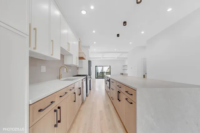 $799,000 | 4420 West Montana Street, Chicago, IL 60639