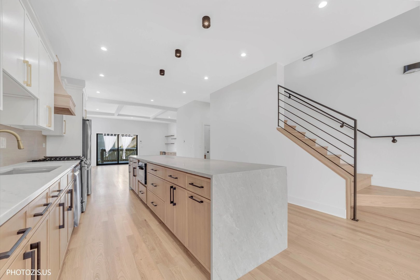 4420 West Montana Street Chicago, IL 60639 - Photo 19 of 44