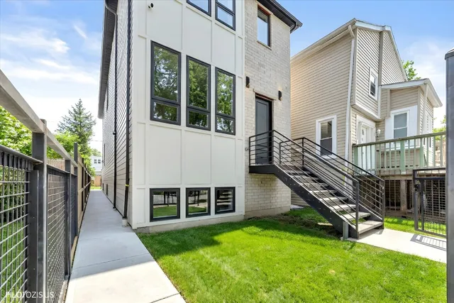 $799,000 | 4420 West Montana Street, Chicago, IL 60639