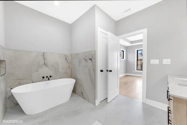 $799,000 | 4420 West Montana Street, Chicago, IL 60639