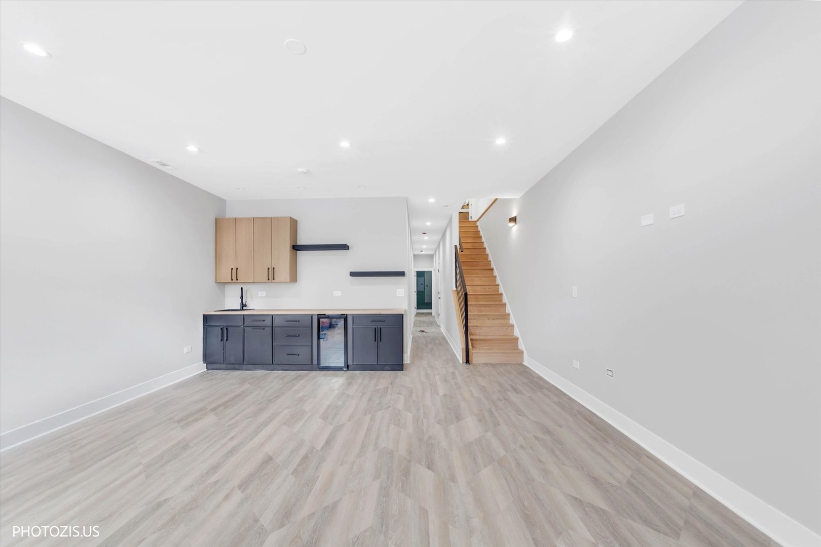 4420 West Montana Street Chicago, IL 60639 - Photo 32 of 44