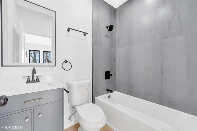 $799,000 | 4420 West Montana Street, Chicago, IL 60639