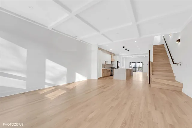 $799,000 | 4420 West Montana Street, Chicago, IL 60639