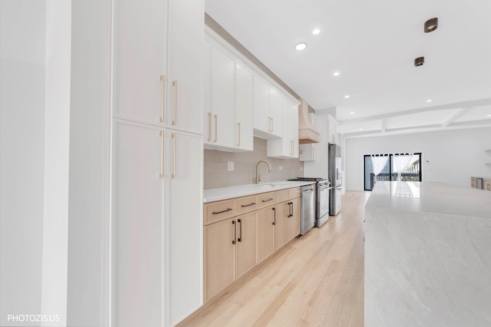 4420 West Montana Street Chicago, IL 60639 - Photo 9 of 44