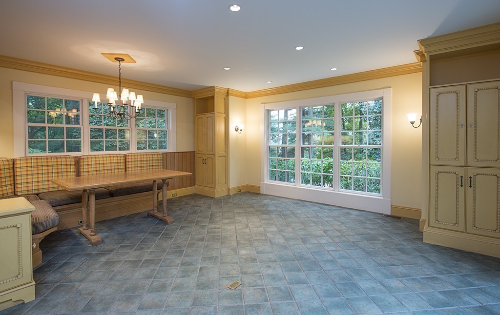 1 Robin Road Weston, MA 02493 - Photo 13 of 30