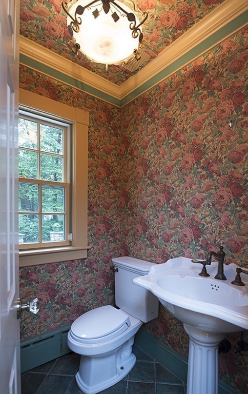 1 Robin Road Weston, MA 02493 - Photo 24 of 30